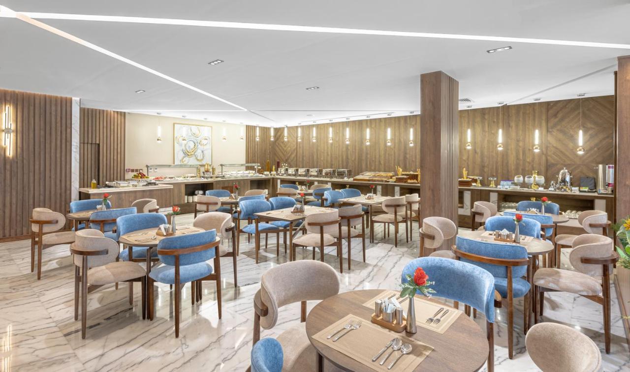 Seven Gardens Hotel Рияд Екстериор снимка