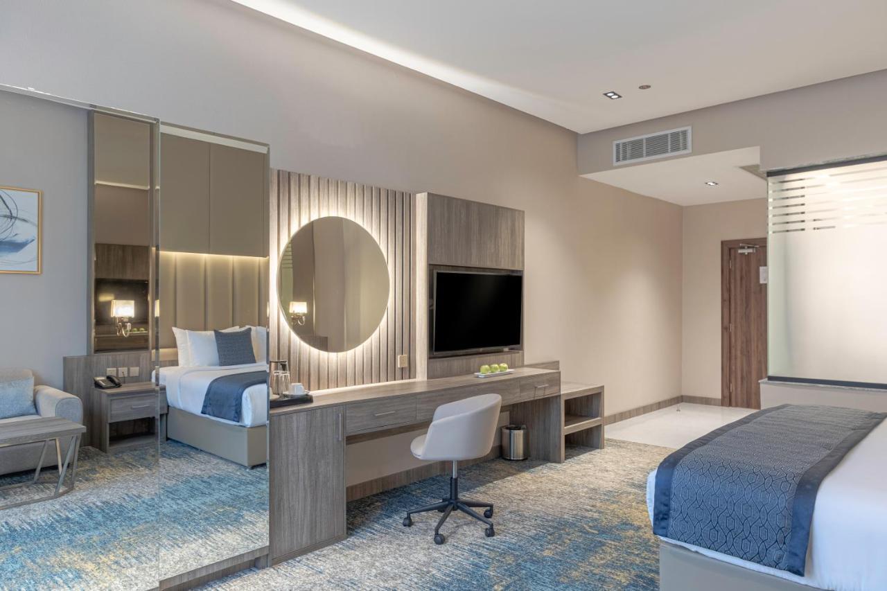 Seven Gardens Hotel Рияд Екстериор снимка